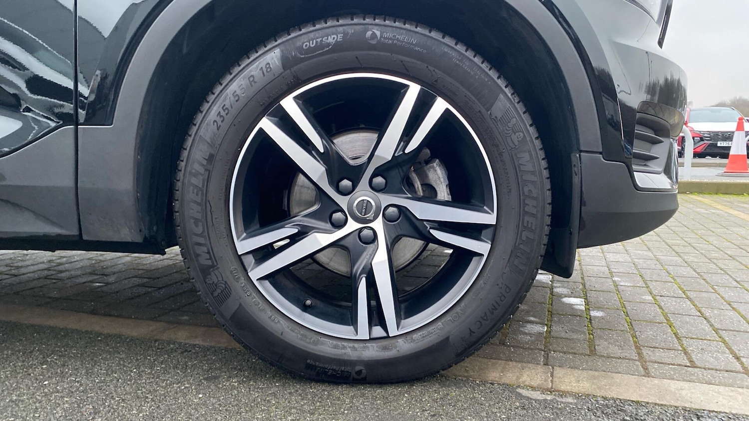 Used Volvo XC40 for sale - 77266943: Photo 9