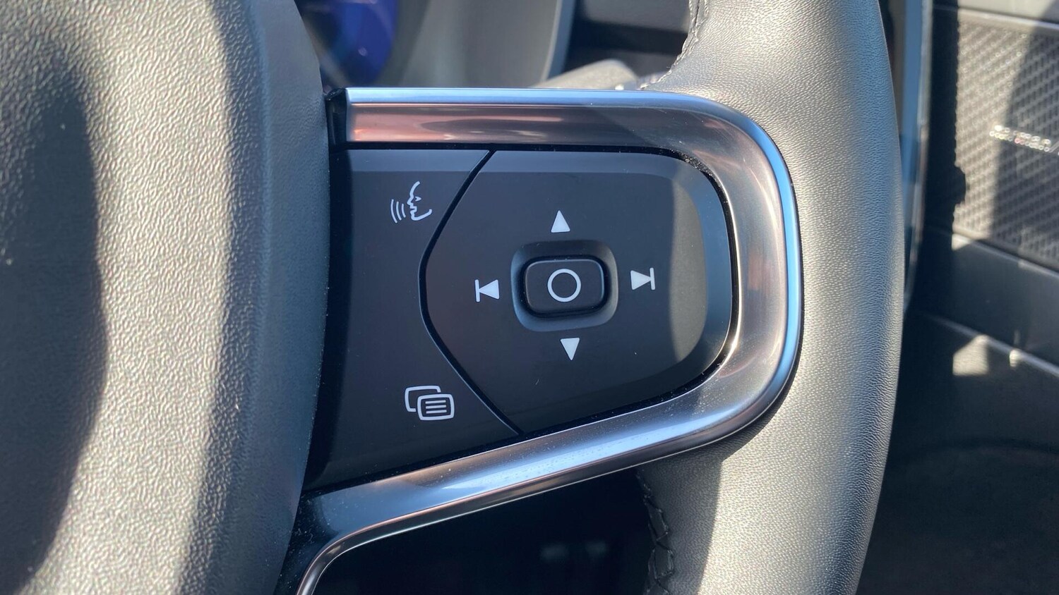 Used Volvo C40 2022 for sale - 77695398: Photo 17