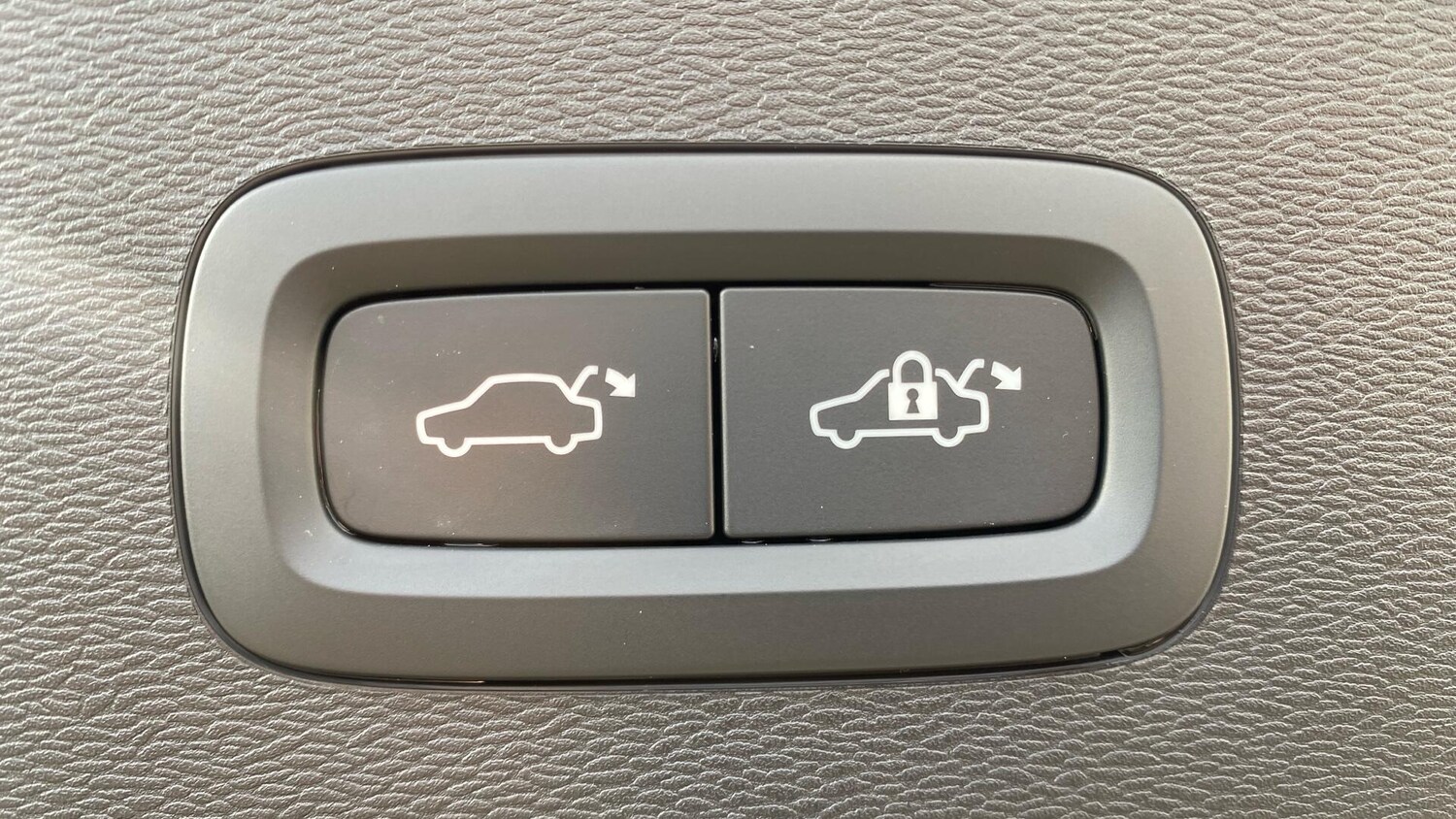 Used Volvo C40 2022 for sale - 77695398: Photo 22