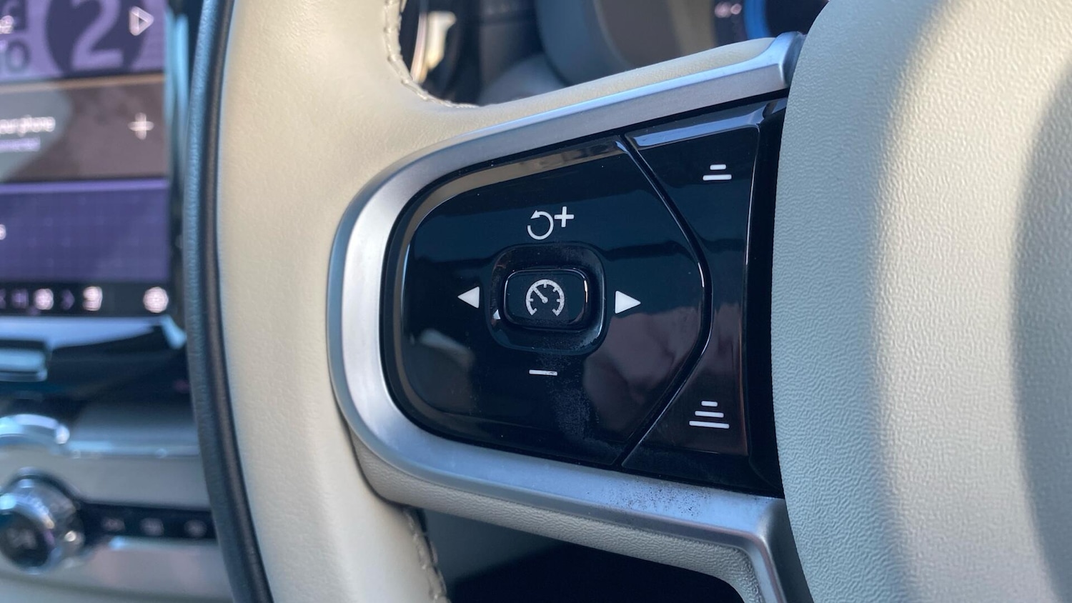 Used Volvo XC60 2025 for sale - 76823860: Photo 21