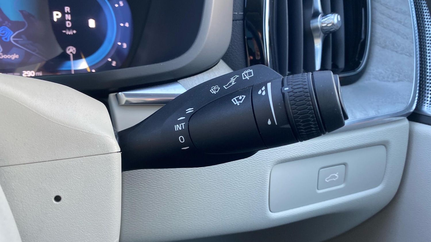 Used Volvo XC60 2025 for sale - 76823860: Photo 23