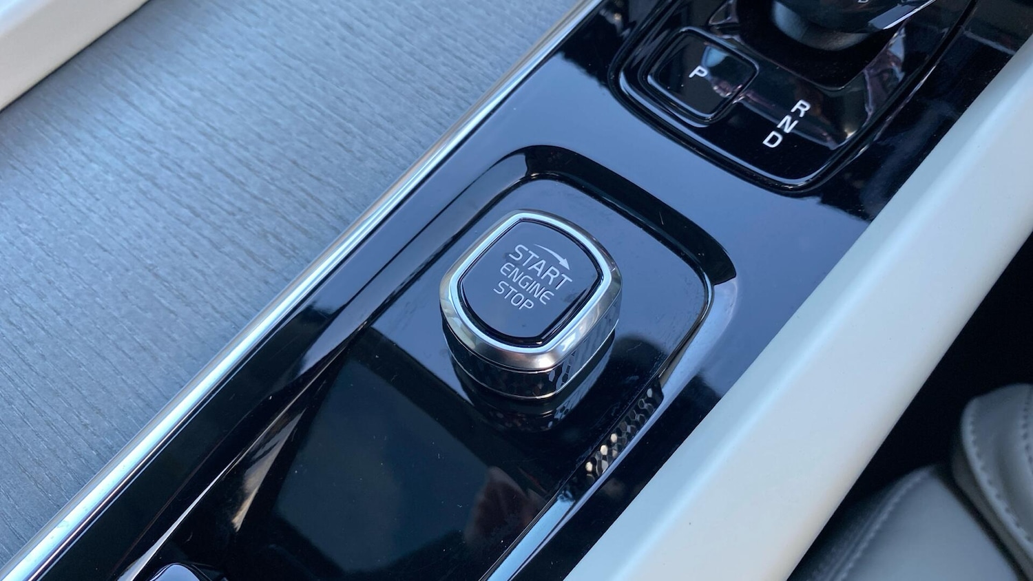 Used Volvo XC60 2025 for sale - 76823860: Photo 27