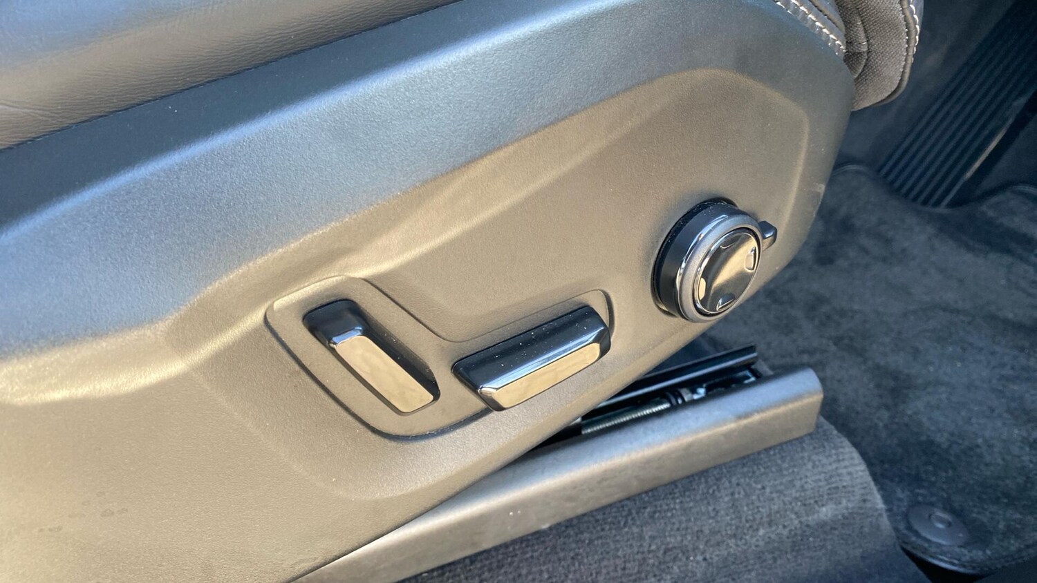 Used Volvo XC90 2025 for sale - 76935906: Photo 30