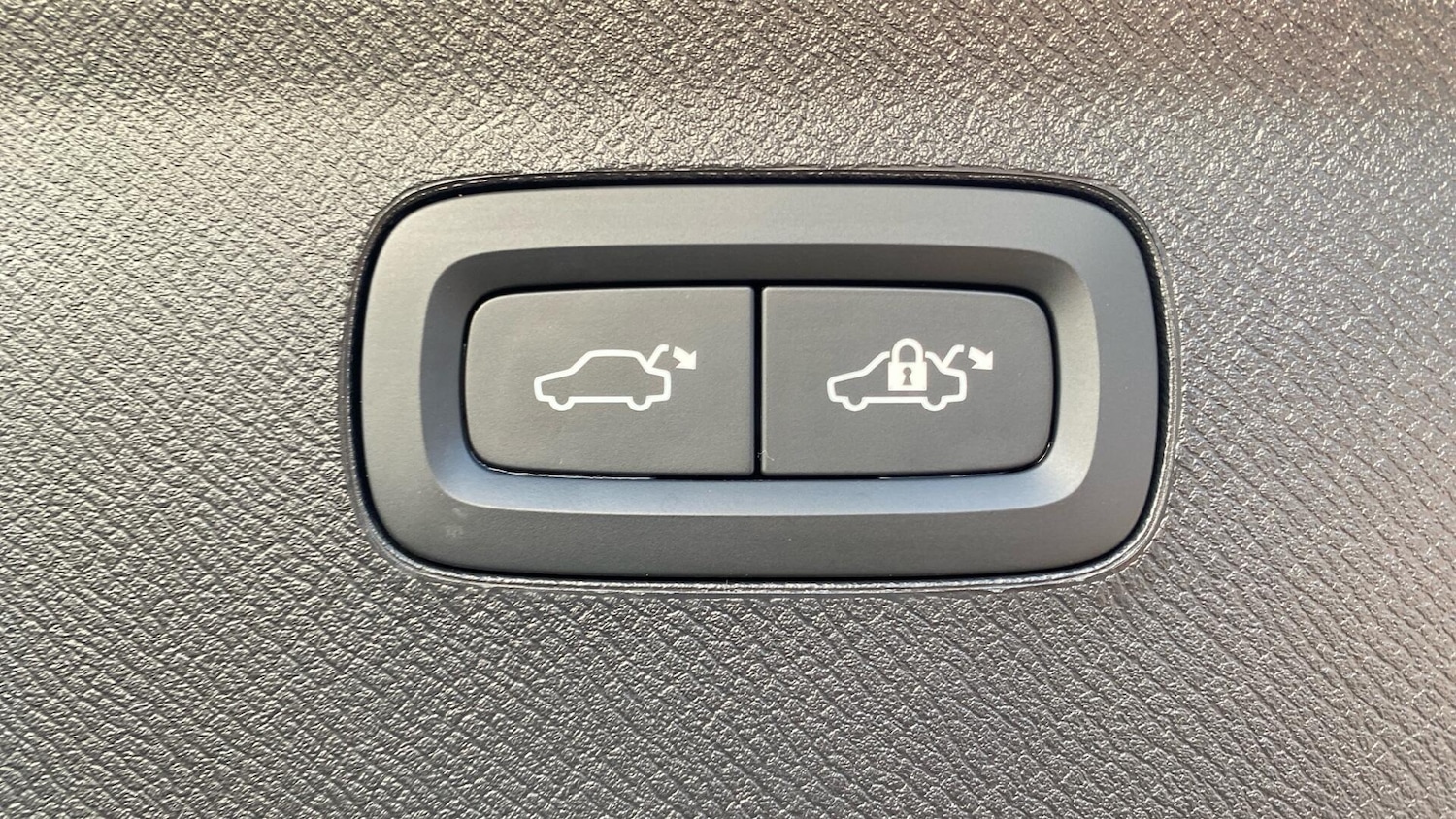 Used Volvo XC90 2025 for sale - 76935906: Photo 35