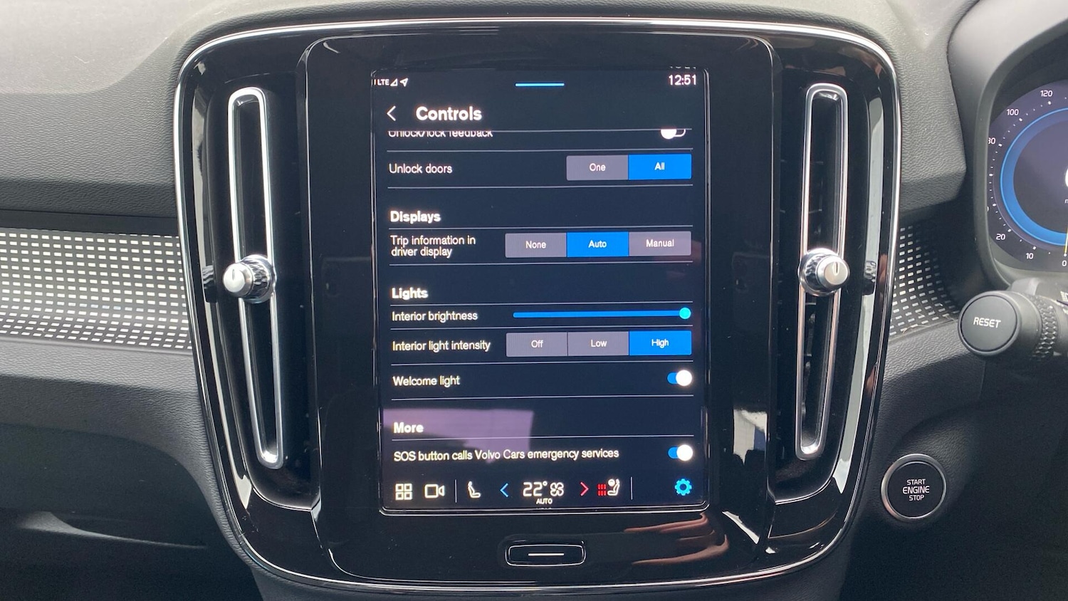 Used Volvo XC40 2023 for sale - 77081405: Photo 35