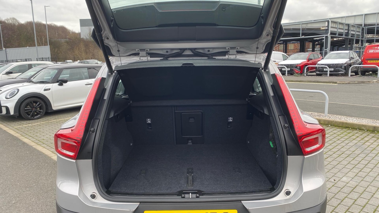 Used Volvo XC40 2023 for sale - 77081405: Photo 38