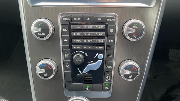 Used Volvo XC60 2016 for sale - 76270088: Photo 15