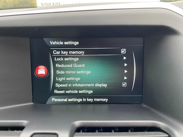 Used Volvo XC60 2016 for sale - 76270088: Photo 40