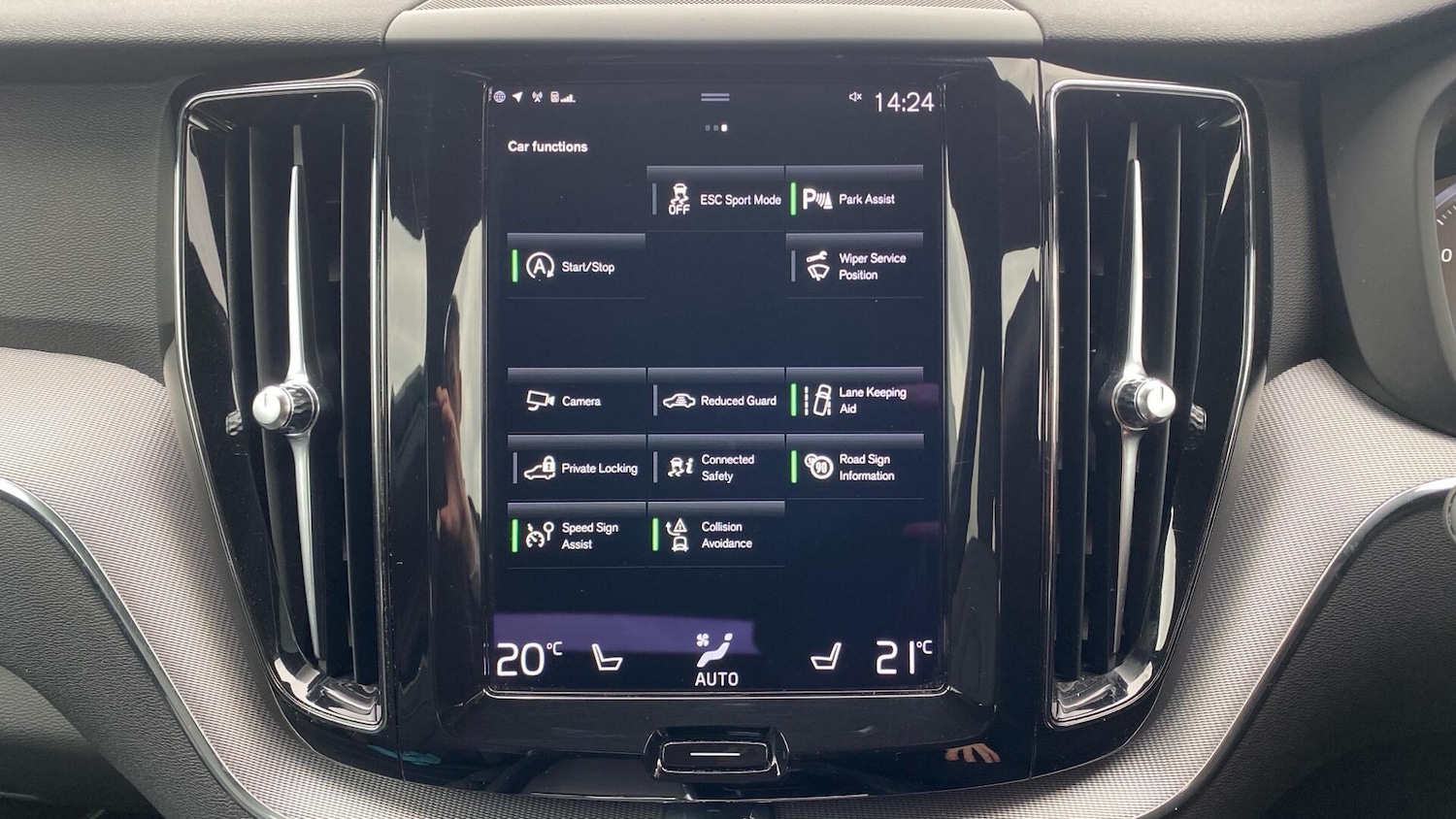 Used Volvo XC60 2020 for sale - 77612668: Photo 17