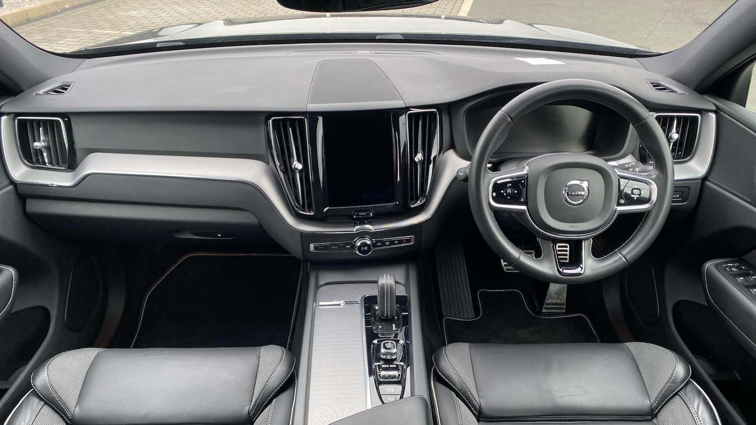 Used Volvo XC60 2020 for sale - 77612668: Photo 5