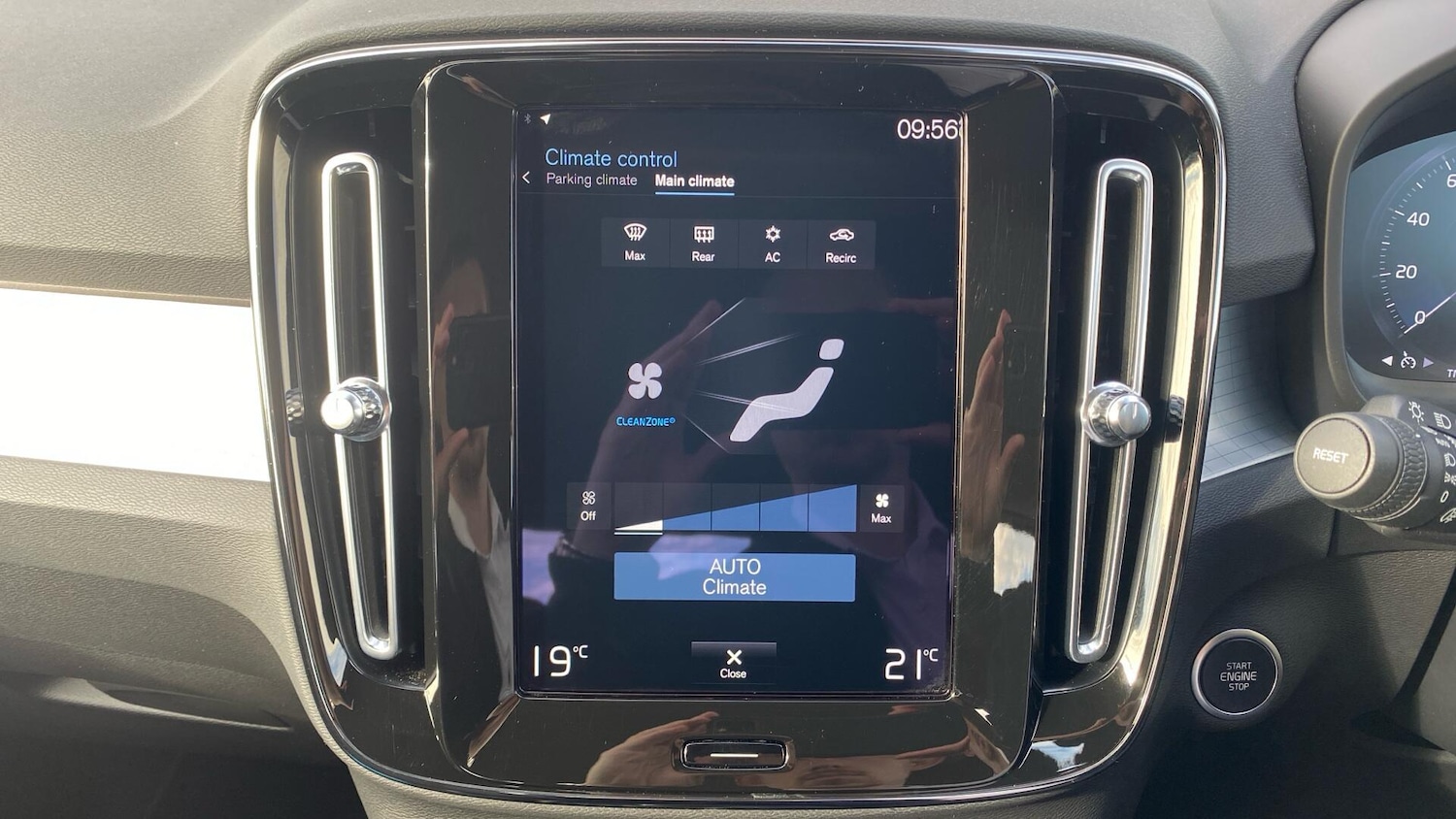 Used Volvo XC40 2022 for sale - 76152683: Photo 15
