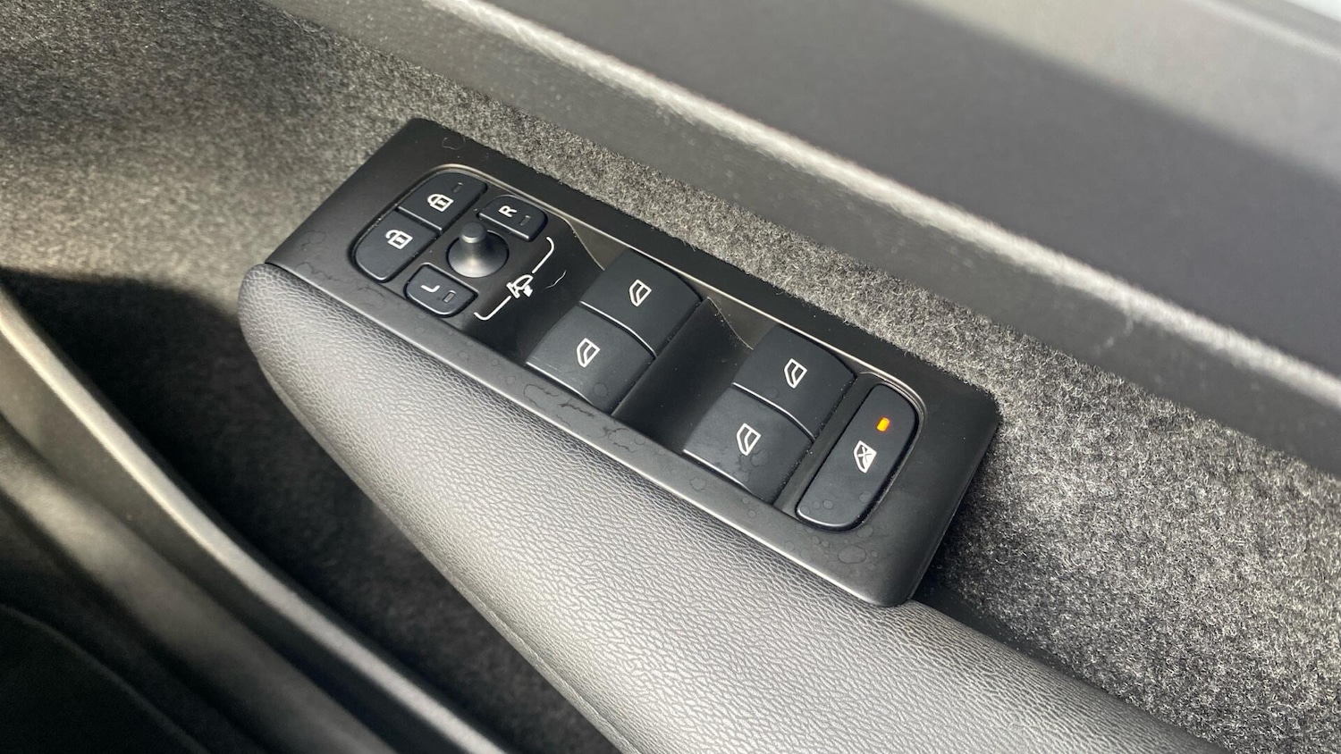 Used Volvo XC40 2022 for sale - 76152683: Photo 24