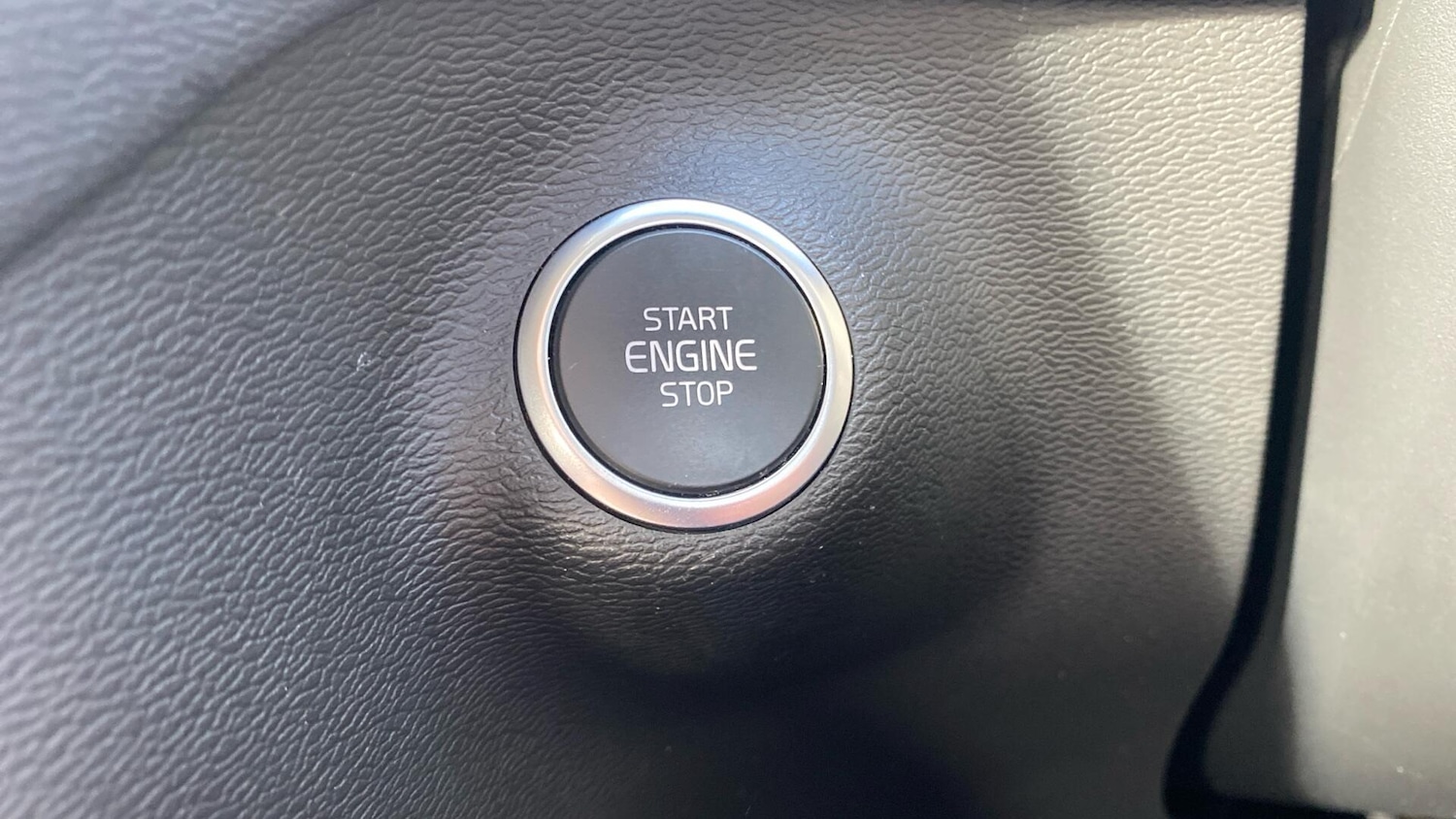 Used Volvo XC40 2022 for sale - 76152683: Photo 26