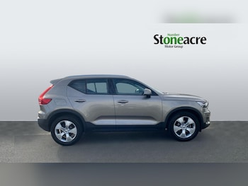 Used Volvo XC40 2022 for sale - 76152683: Photo