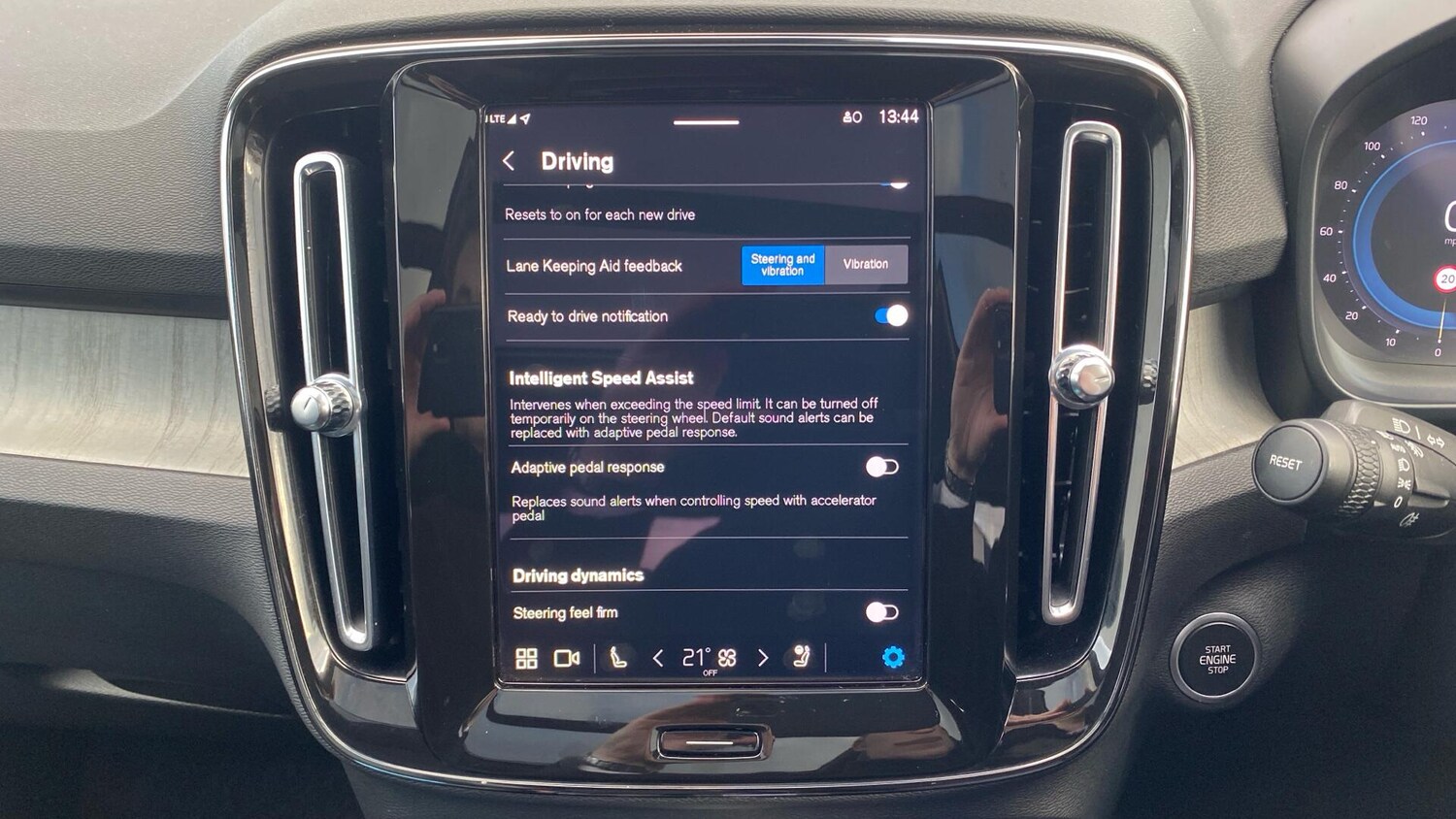 Used Volvo XC40 2024 for sale - 76592212: Photo 17