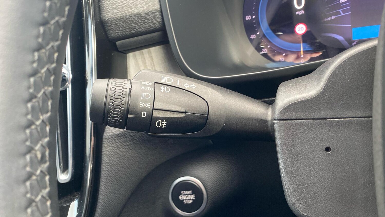 Used Volvo XC40 2024 for sale - 76592212: Photo 21