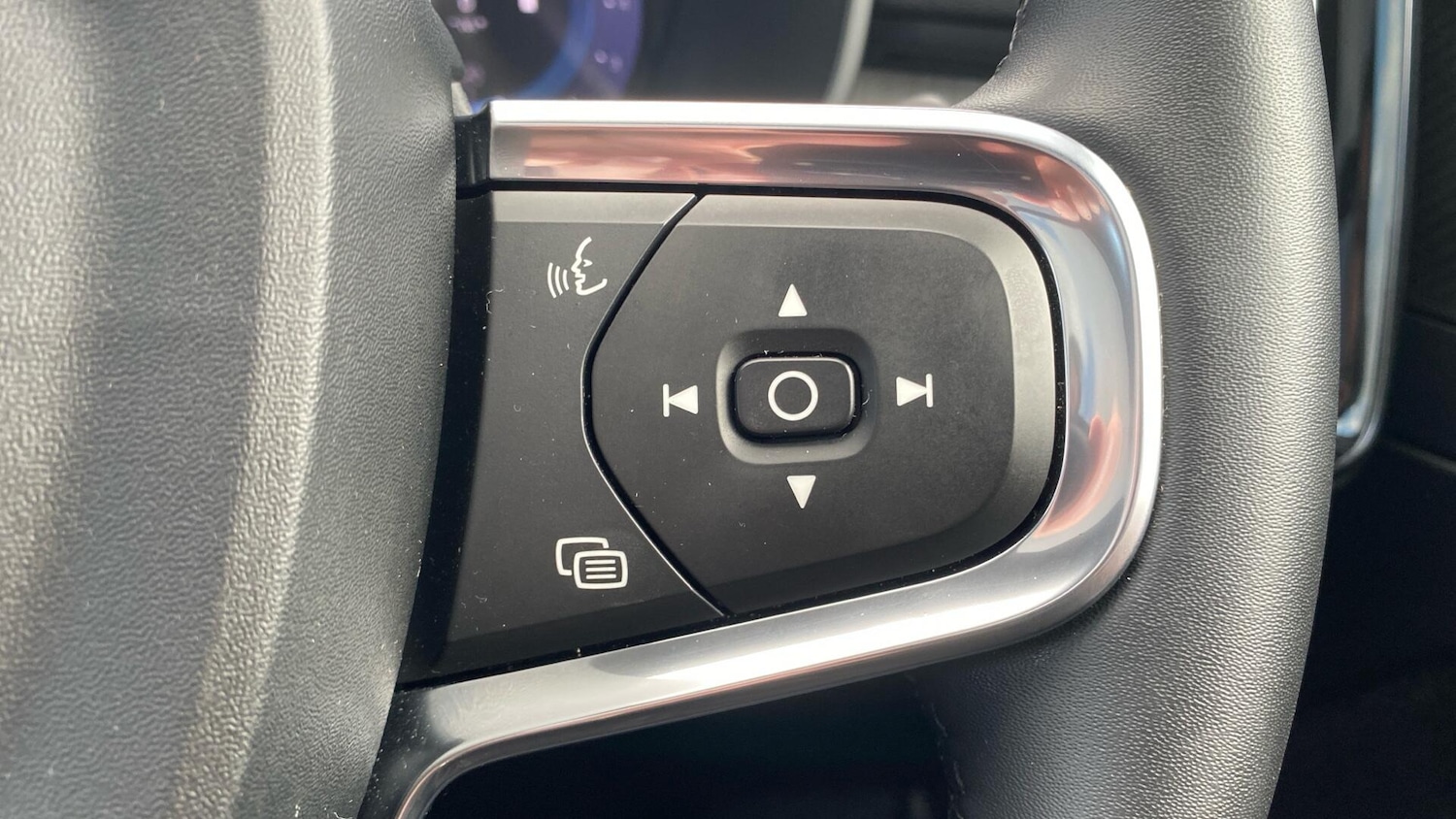 Used Volvo XC40 2024 for sale - 76592212: Photo 23