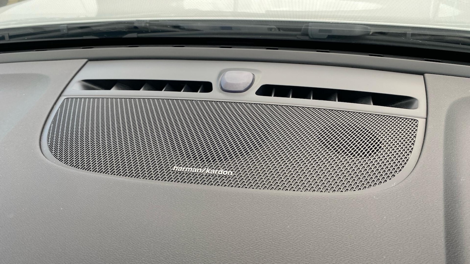 Used Volvo XC40 2024 for sale - 76592212: Photo 26