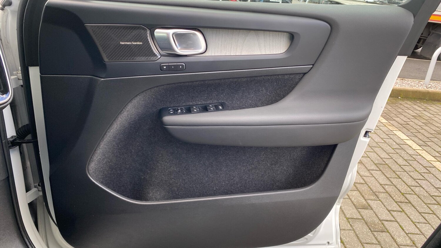 Used Volvo XC40 2024 for sale - 76592212: Photo 30