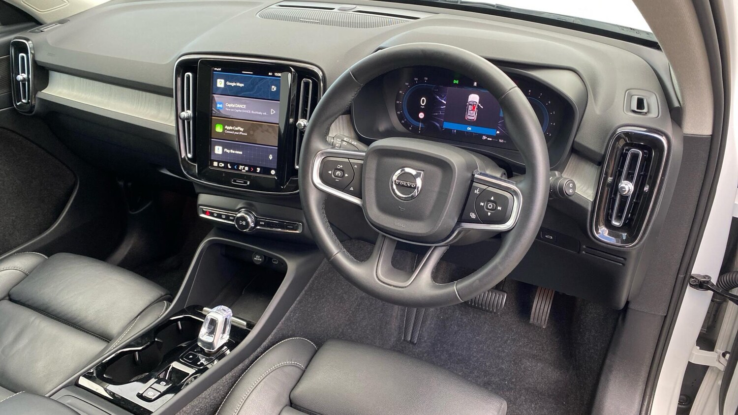 Used Volvo XC40 2024 for sale - 76592212: Photo 5