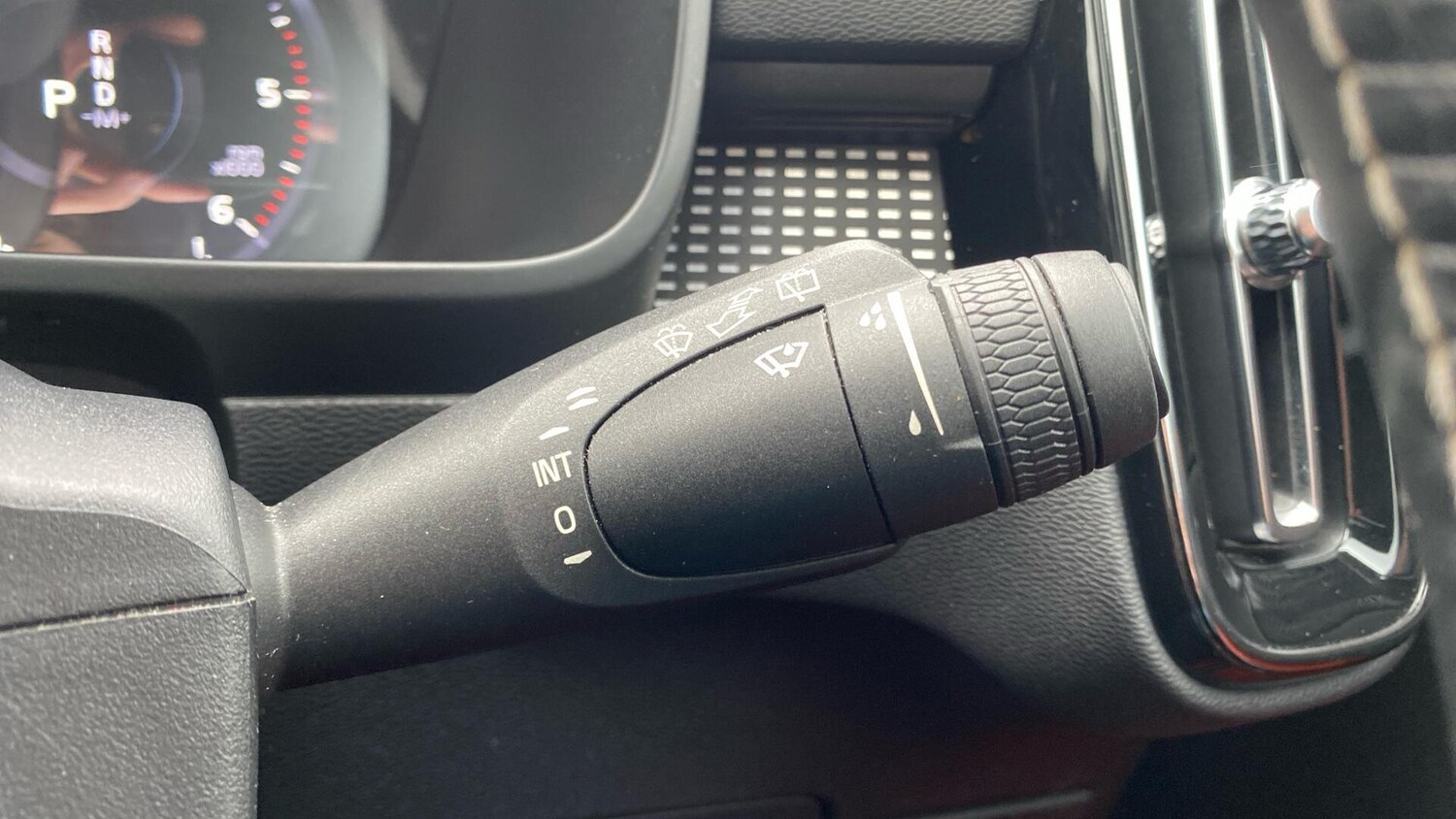 Used Volvo XC40 2018 for sale - 77853012: Photo 17