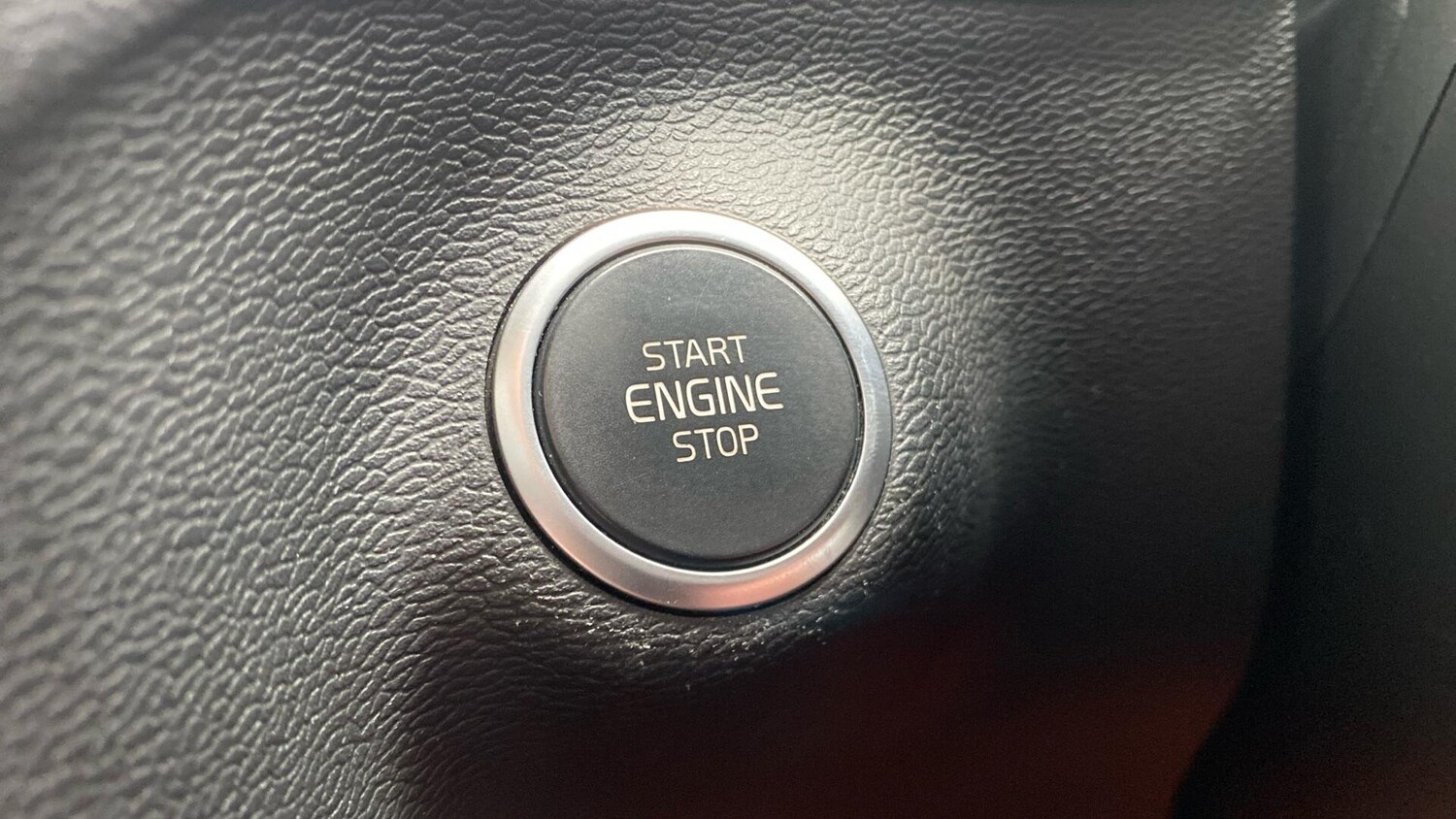 Used Volvo XC40 2018 for sale - 77853012: Photo 20