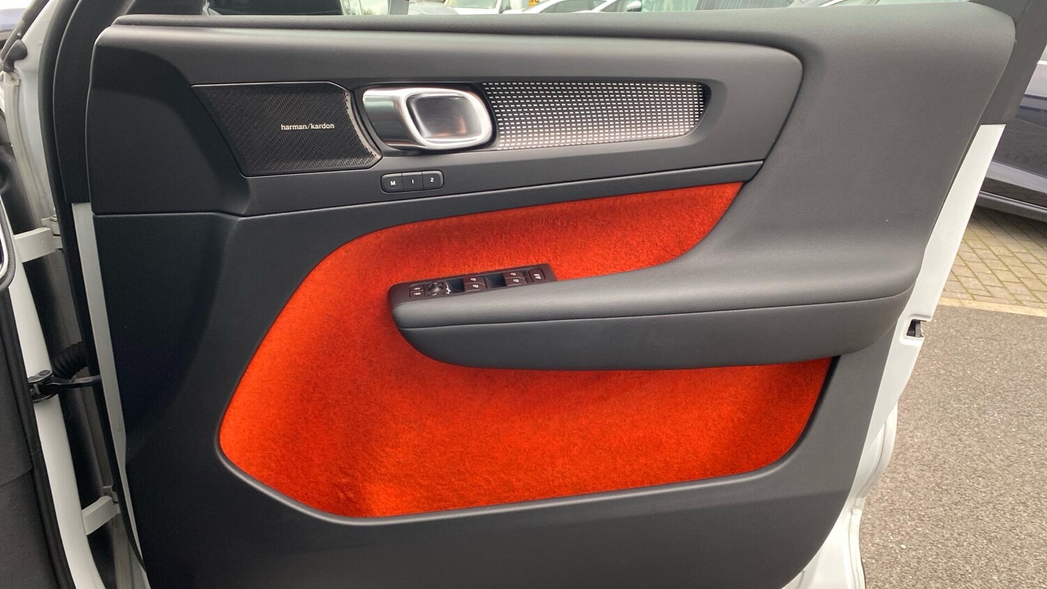 Used Volvo XC40 2018 for sale - 77853012: Photo 26