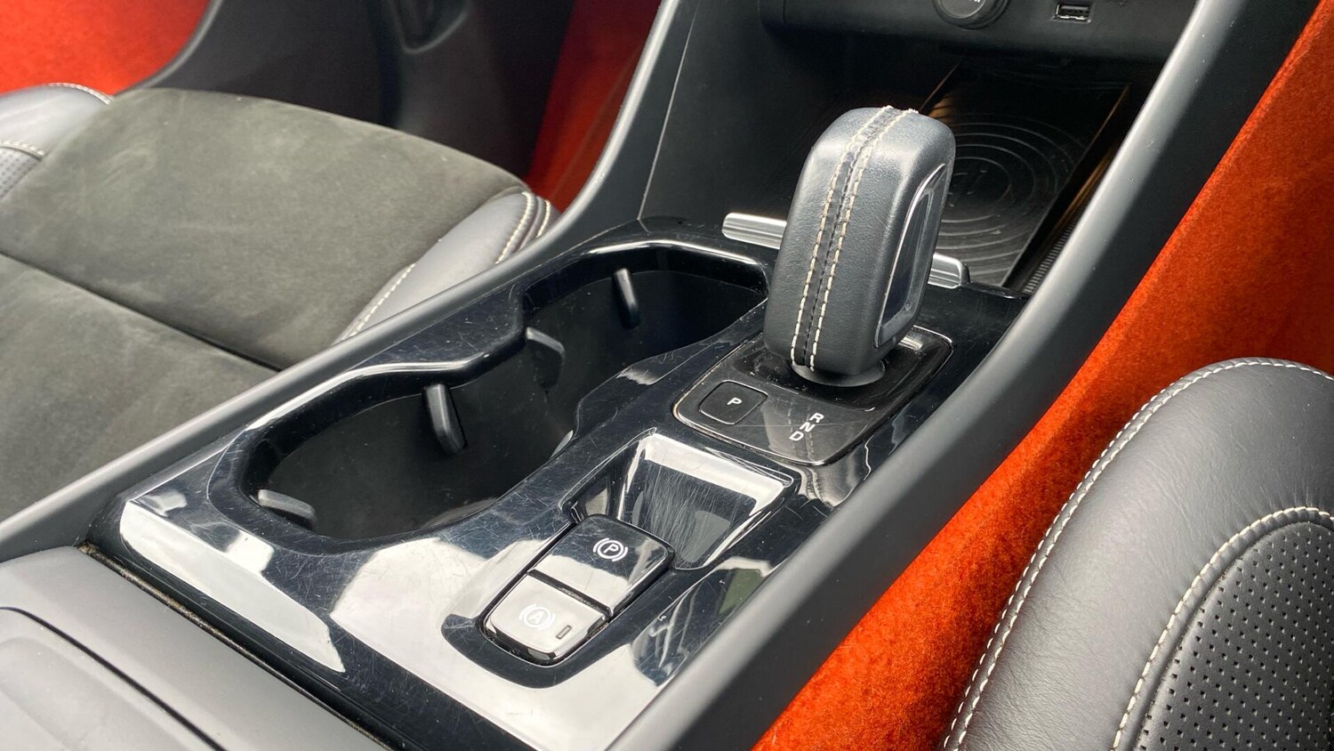 Used Volvo XC40 2018 for sale - 77853012: Photo 39