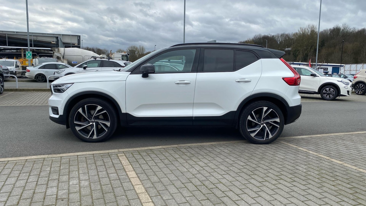 Used Volvo XC40 2018 for sale - 77853012: Photo 5