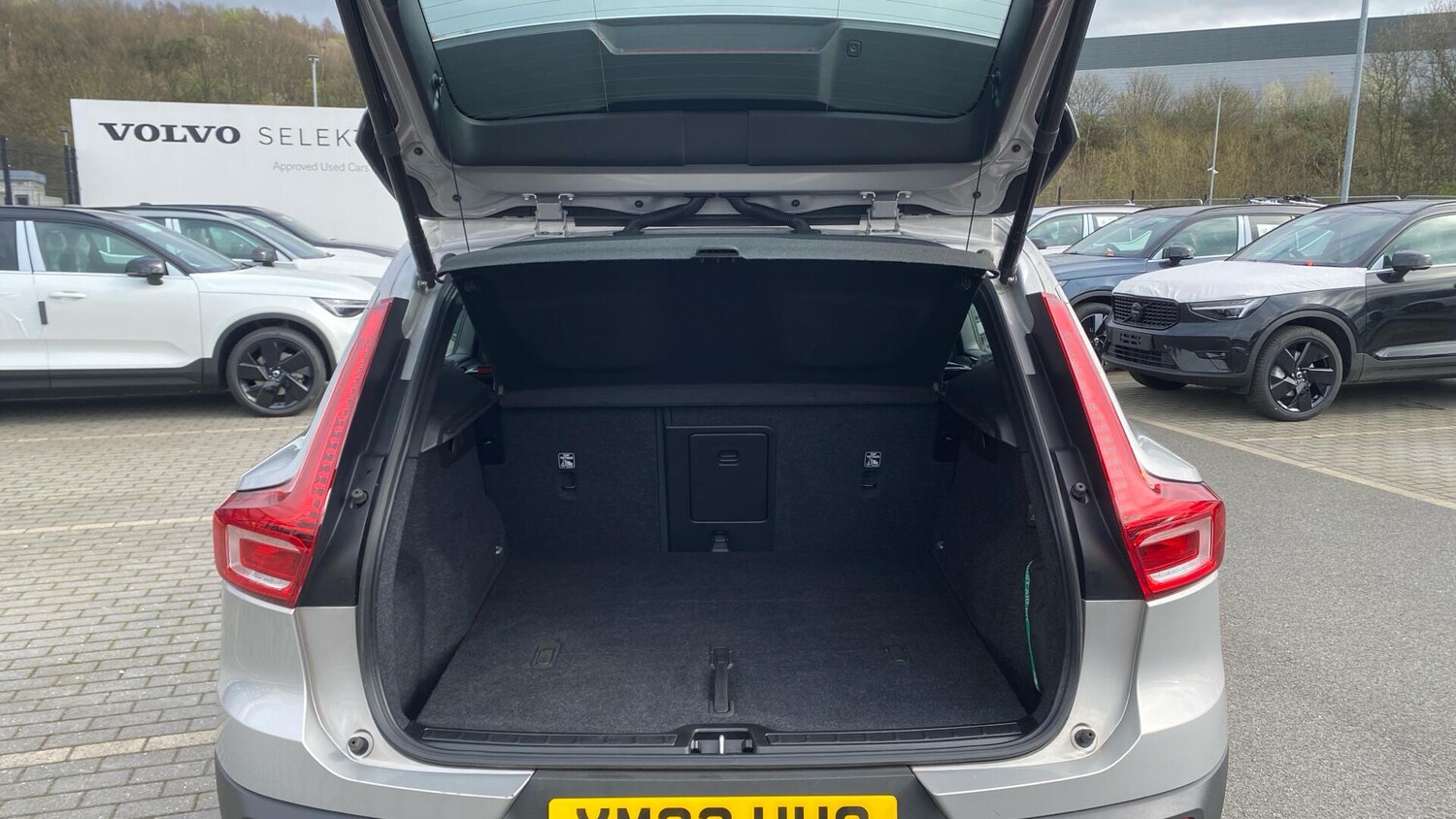 Used Volvo XC40 2023 for sale - 78019520: Photo 13