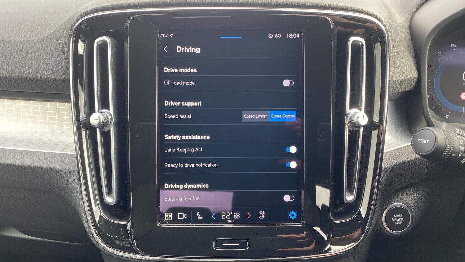 Used Volvo XC40 2023 for sale - 78019520: Photo 15