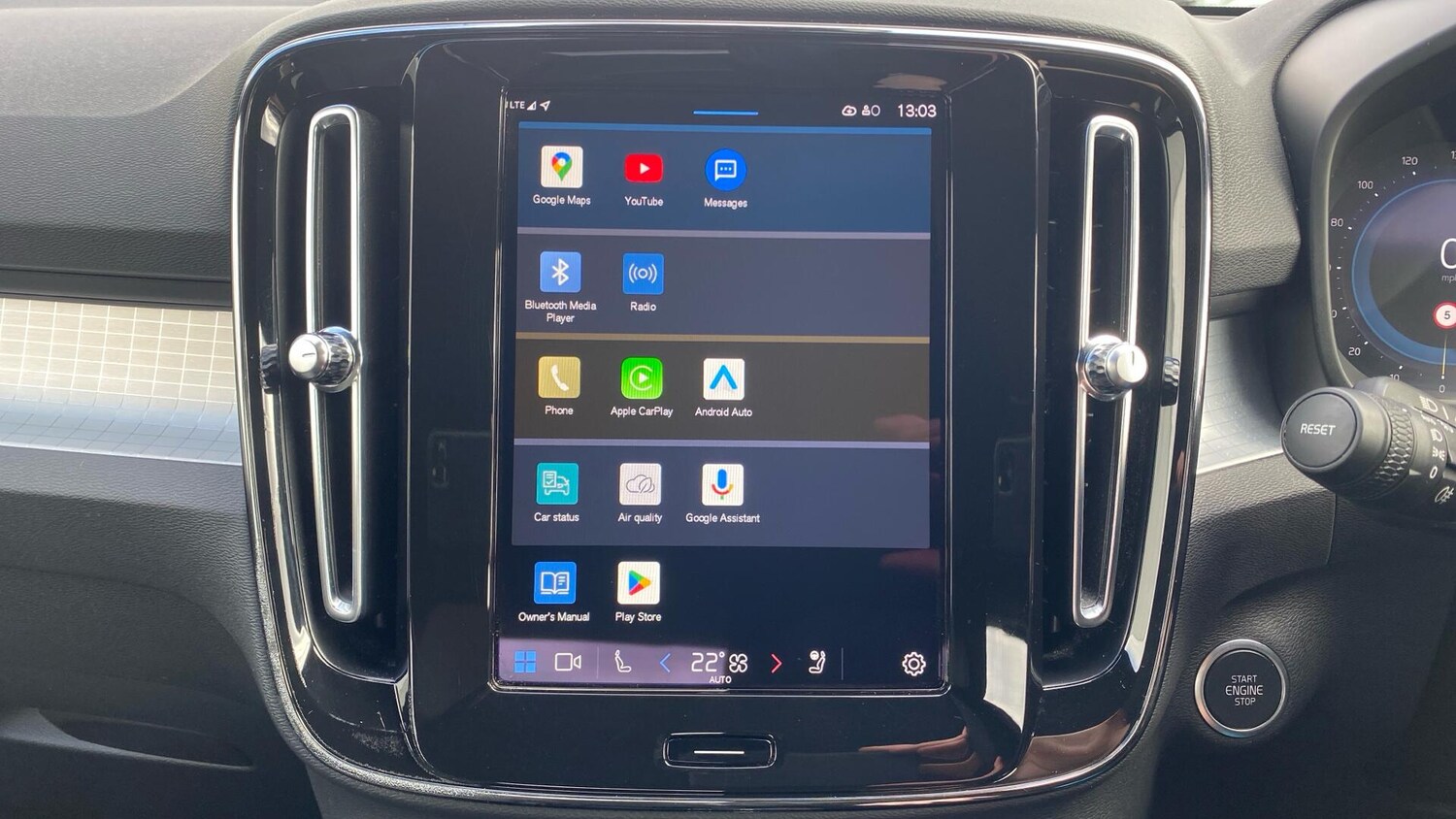 Used Volvo XC40 2023 for sale - 78019520: Photo 17