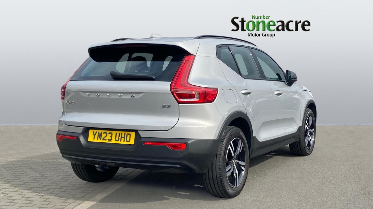 Used Volvo XC40 2023 for sale - 78019520: Photo 2
