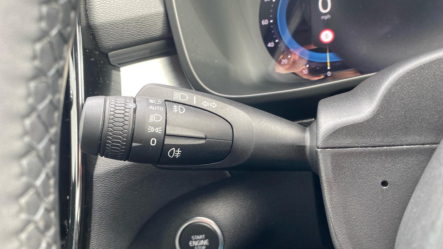 Used Volvo XC40 2023 for sale - 78019520: Photo 20