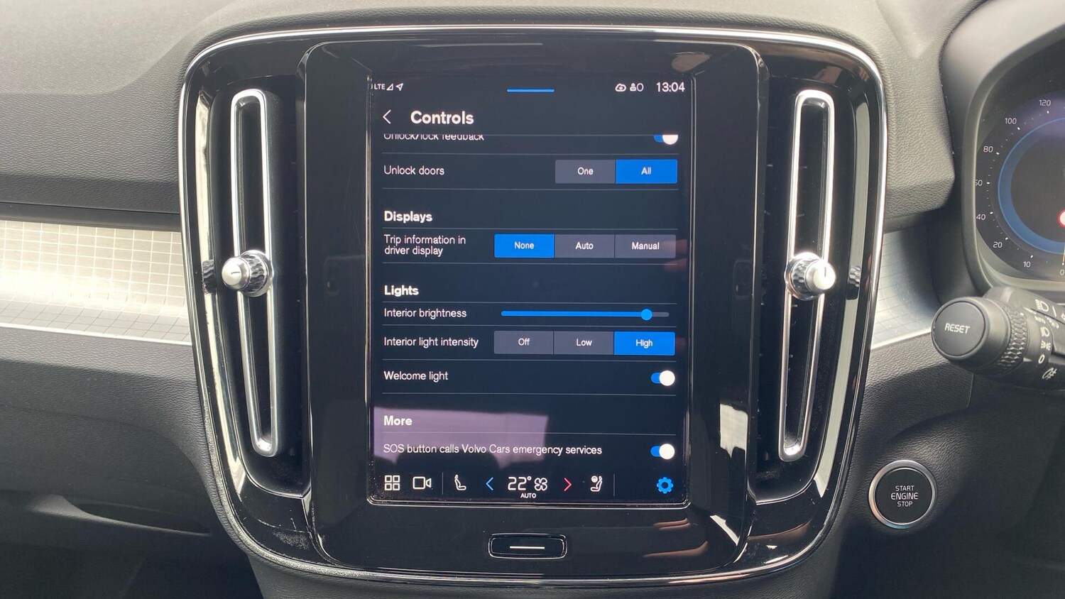 Used Volvo XC40 2023 for sale - 78019520: Photo 25