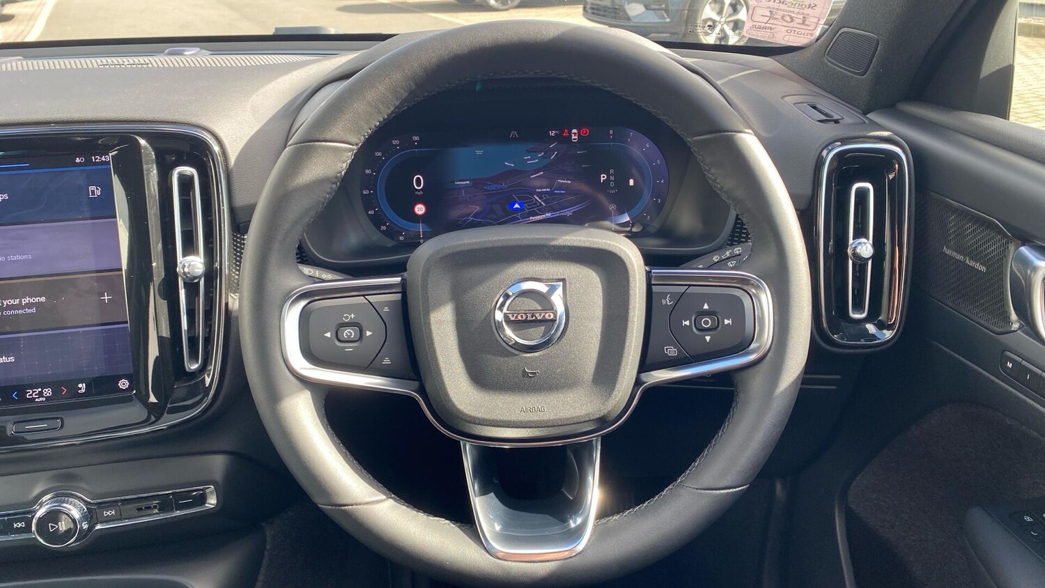 Used Volvo XC40 for sale - 77852863: Photo 10