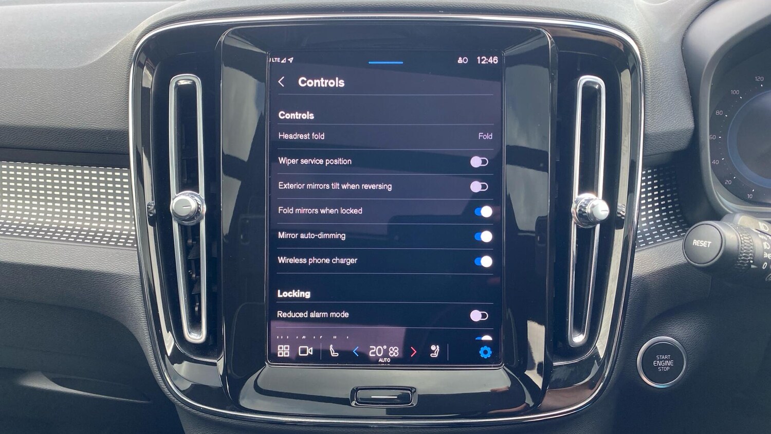 Used Volvo XC40 for sale - 77852863: Photo 16