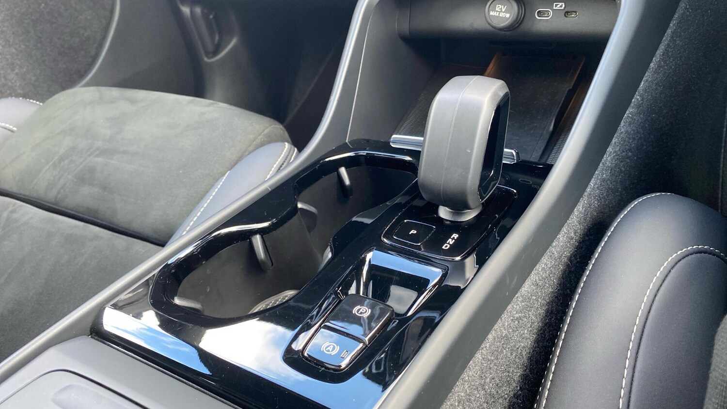 Used Volvo XC40 for sale - 77852863: Photo 26