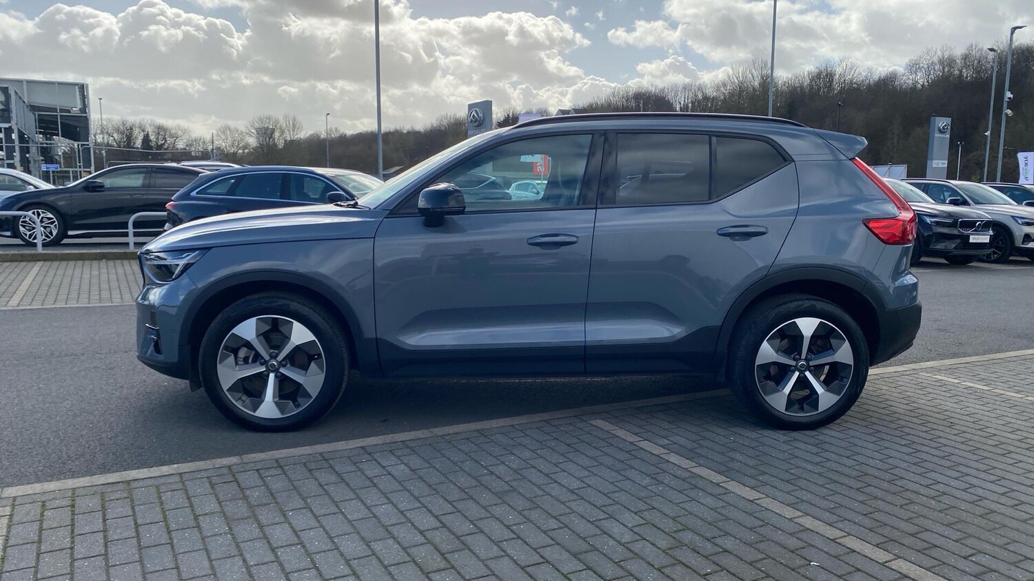 Used Volvo XC40 for sale - 77852863: Photo 37