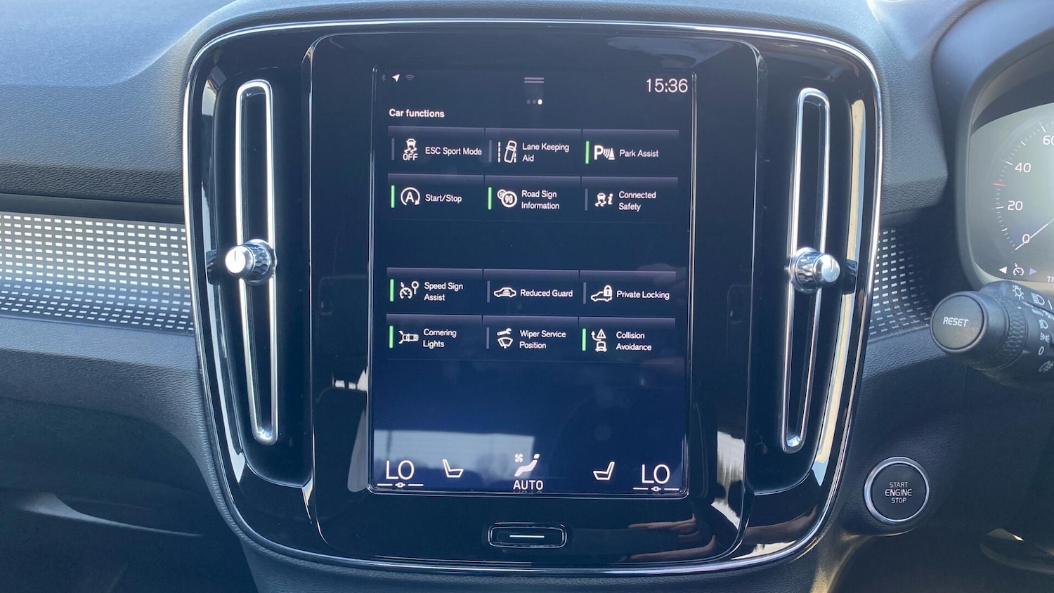 Used Volvo XC40 2019 for sale - 78204629: Photo 29