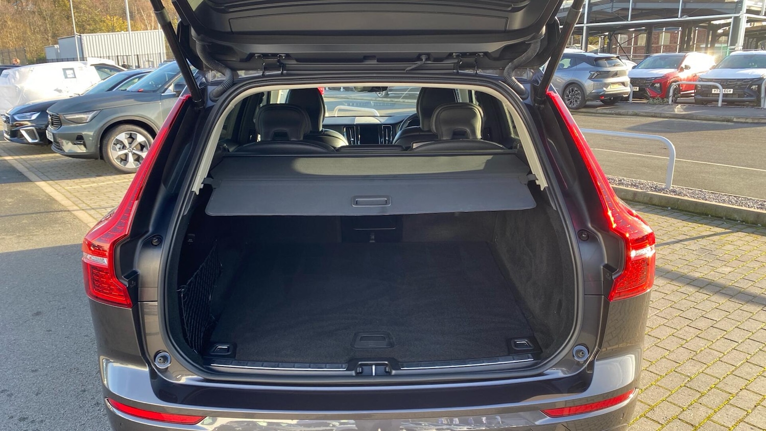 Used Volvo XC60 2023 for sale - 76729041: Photo 14