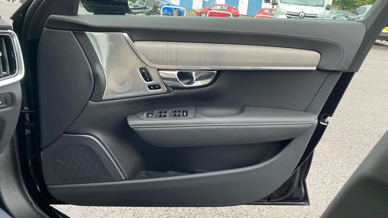 Vehicle 28