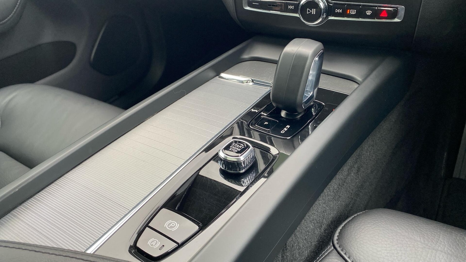 Used Volvo XC60 2023 for sale - 77101685: Photo 12