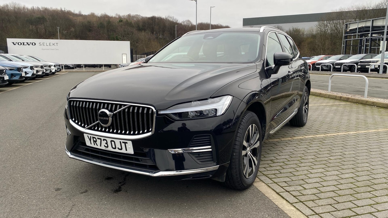 Used Volvo XC60 2023 for sale - 77101685: Photo 4