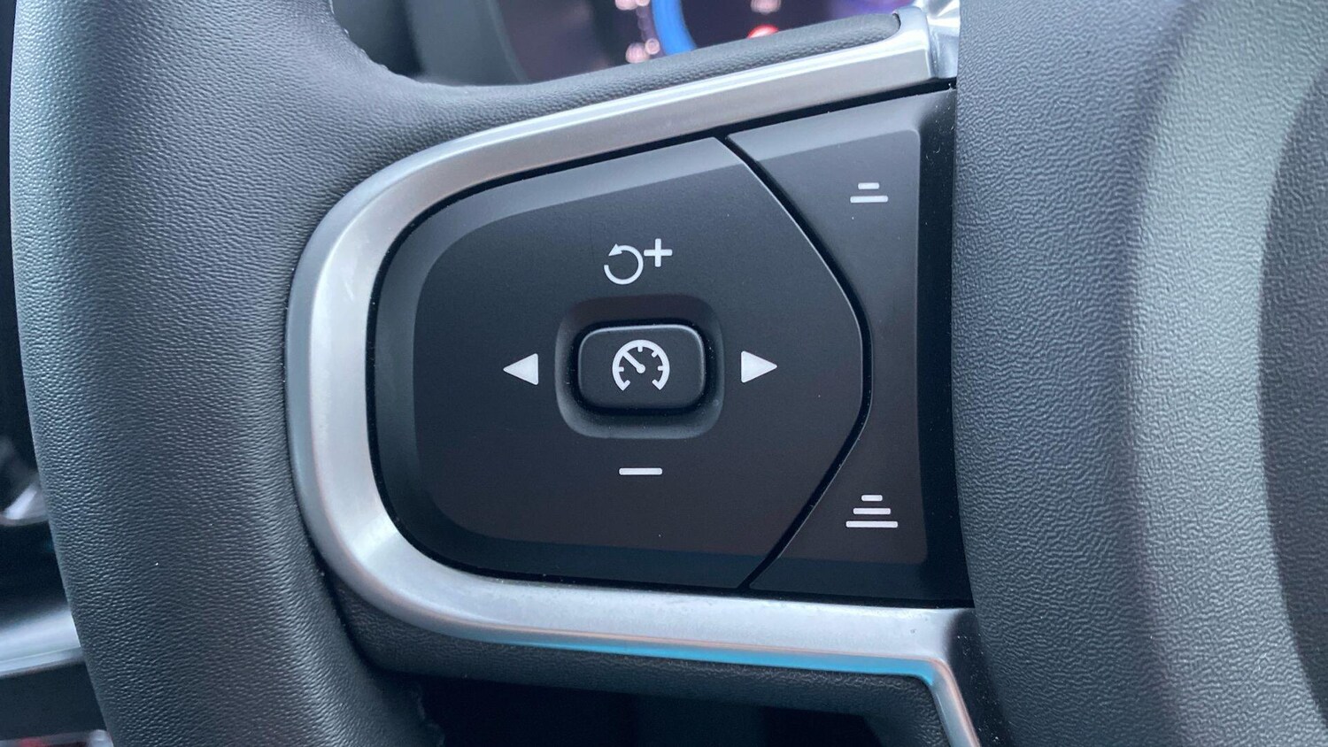 Used Volvo XC60 for sale - 77511461: Photo 15