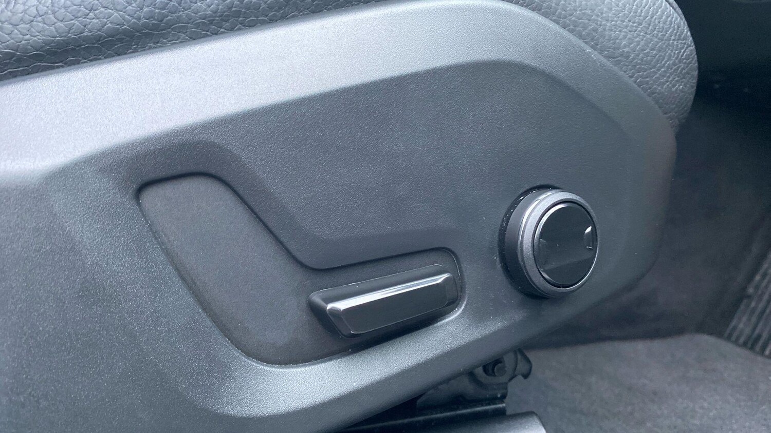 Used Volvo XC60 for sale - 77511461: Photo 21