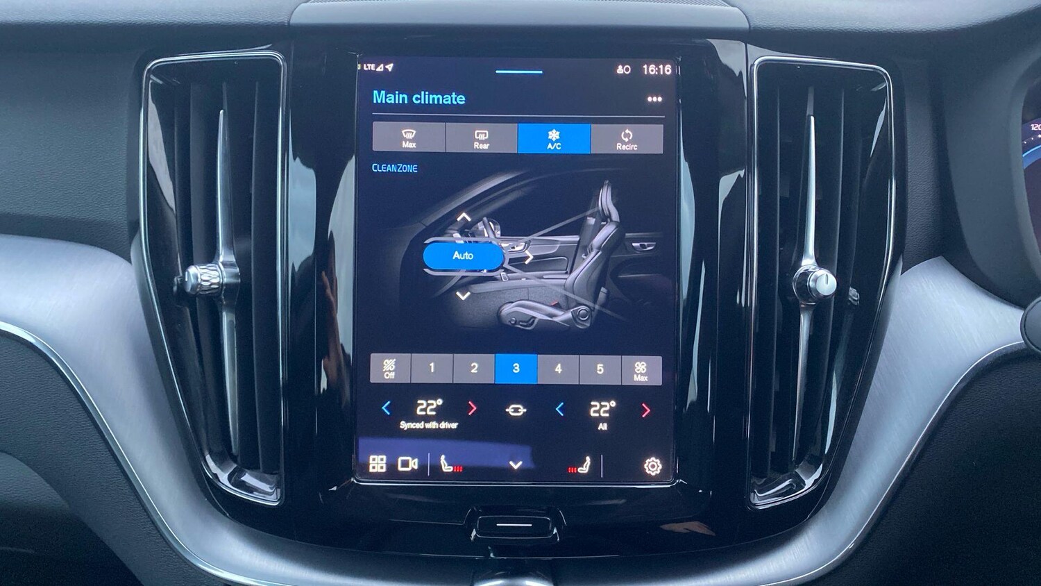 Used Volvo XC60 for sale - 77511461: Photo 26