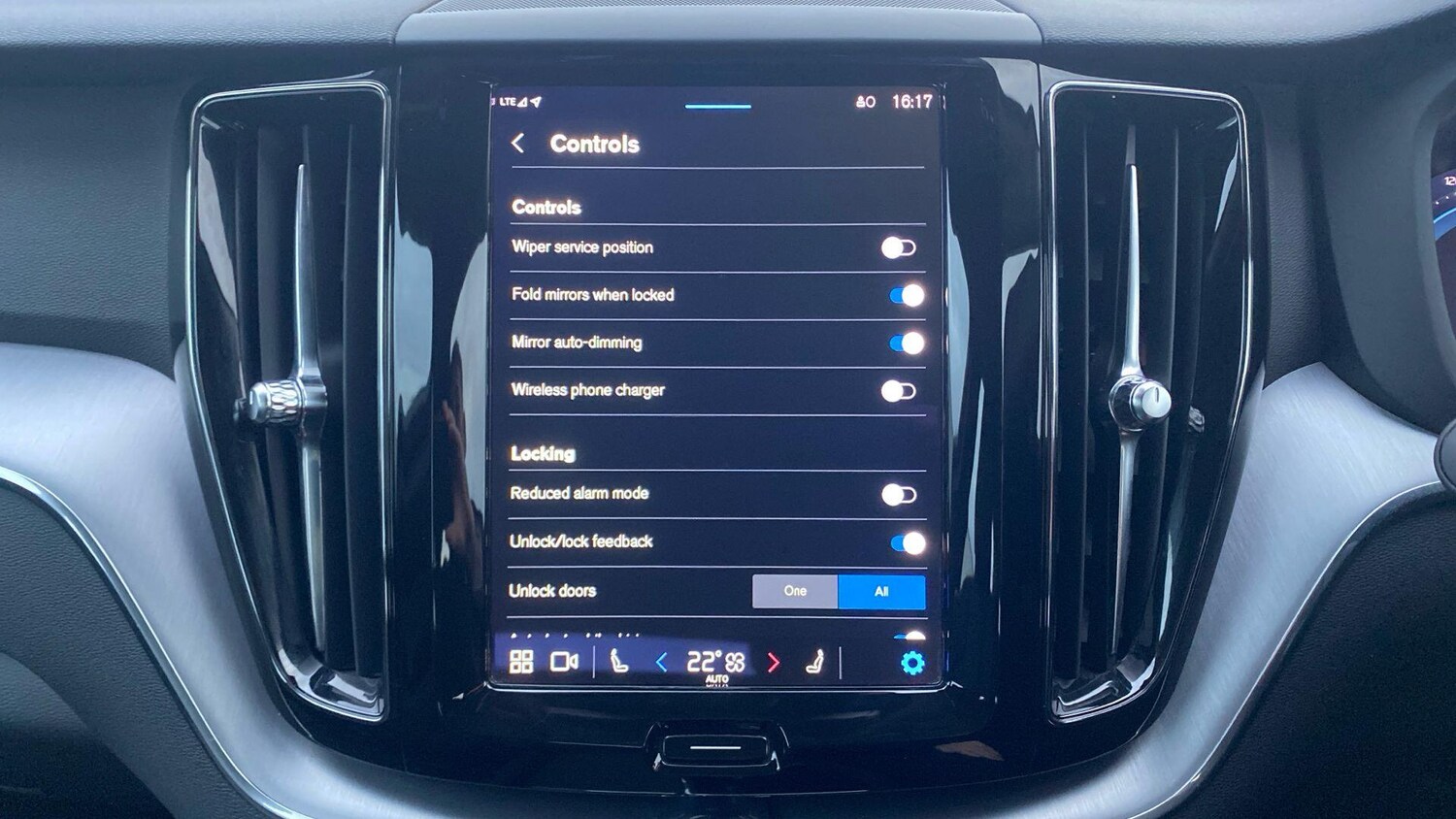 Used Volvo XC60 for sale - 77511461: Photo 31