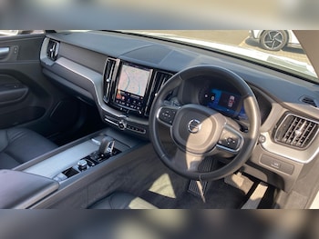 Used Volvo XC60 2023 for sale - 79509649: Photo