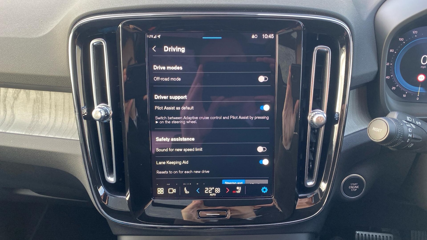 Used Volvo XC40 2024 for sale - 76423772: Photo 17